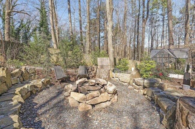 Building Photo - 3102 Alston Dr