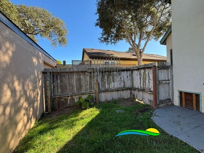 Building Photo - Delightful 3-Bedroom, 2 bath home in Pacific Grove