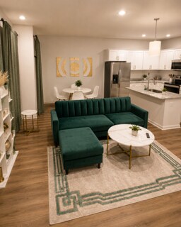 Building Photo - Room in Townhome on Pleasant Grove Rd