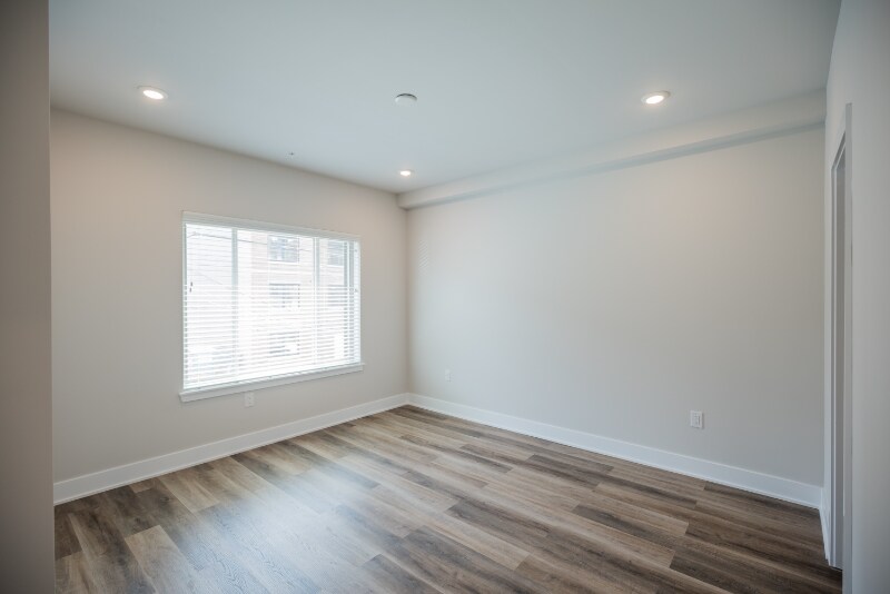 Building Photo - 3707 Haverford Ave