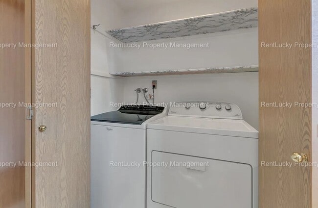 Building Photo - Beautifully Maintained 3-Bedroom Home in Prime Federal Way Location