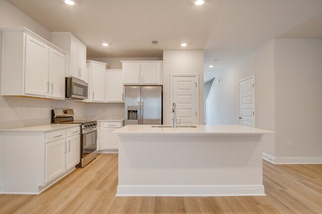 Building Photo - Brand New! Stylish 3BR/2.5BA Townhome with Modern Finishes, Quartz Kitchen, Garage, and Easy Acce...