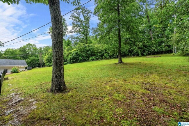 Building Photo - 3208 N Woodridge Rd