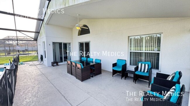 Building Photo - 4802 Cumbrian Lakes Dr
