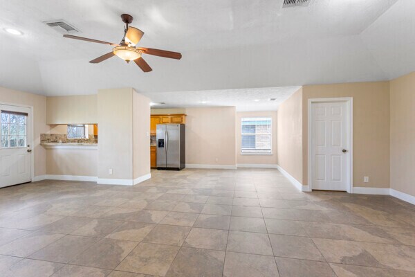 Building Photo - 509 Teal Dr