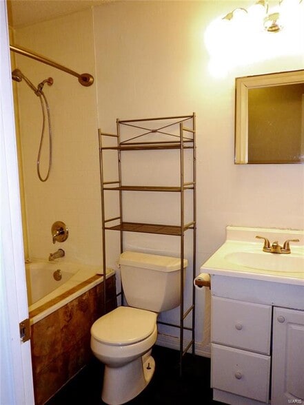 Building Photo - 2534 Millvalley Dr