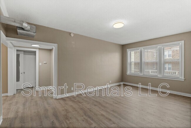 Building Photo - 4205 Ellenwood Ave