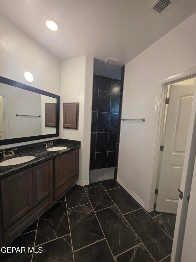 Building Photo - 4889 Christian Azcarate St