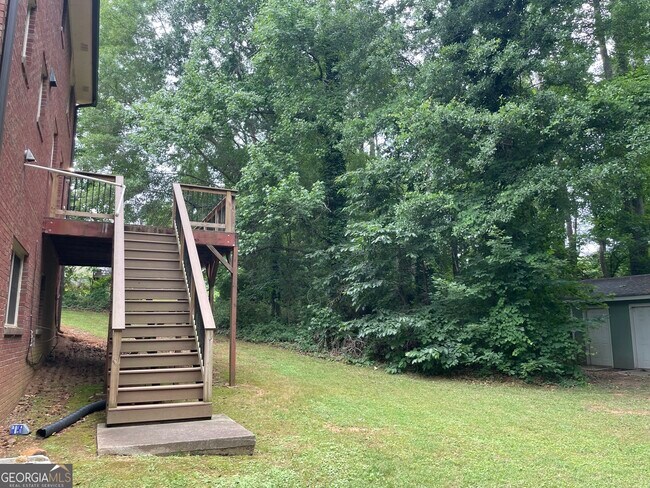 Building Photo - 60 Sentry Oak Ct