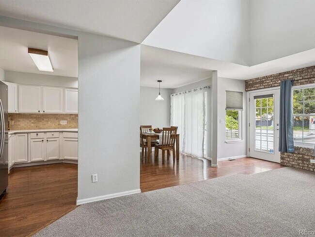 Building Photo - Charming 4BR Townhome in Thornton