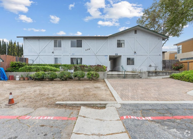 Building Photo - 339 W 15th Ave Apts