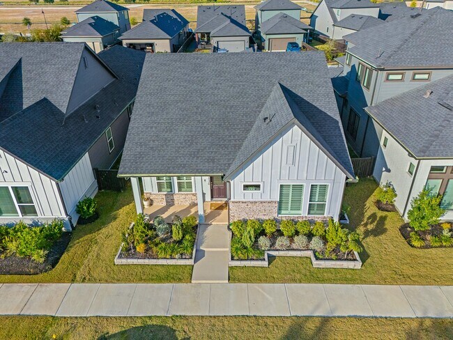 Building Photo - 18530 Joyous Ln