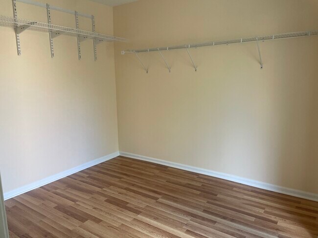 Building Photo - 1723 Wildberry Dr