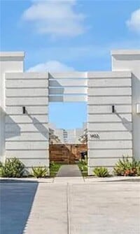 Building Photo - 13 Marcela Dr