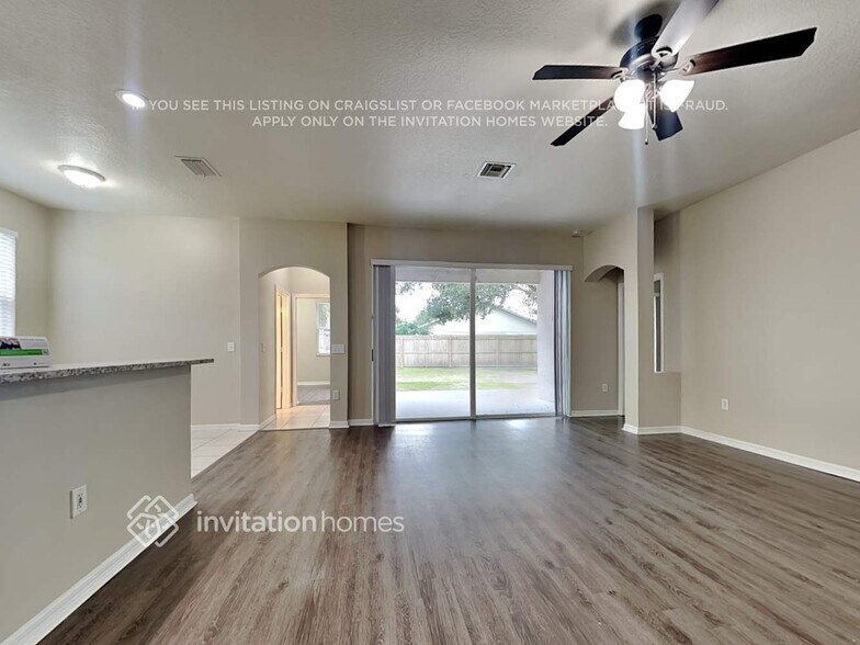 Building Photo - 4626 Carroway Dr