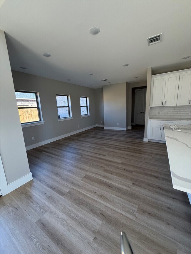 Building Photo - 2614 Martinas Ct