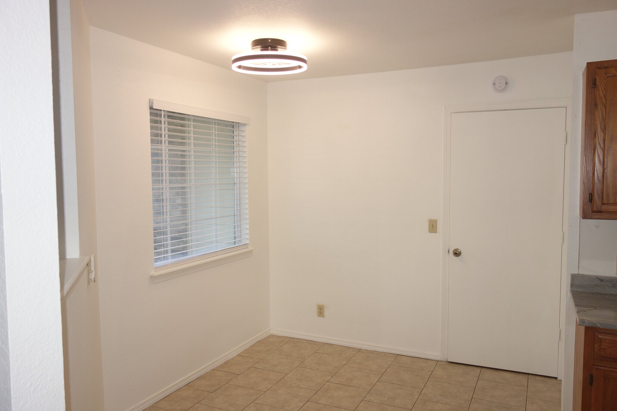 Breakfast nook - 6656 S Utica Pl