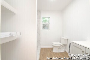 Building Photo - 727 John Adams Dr