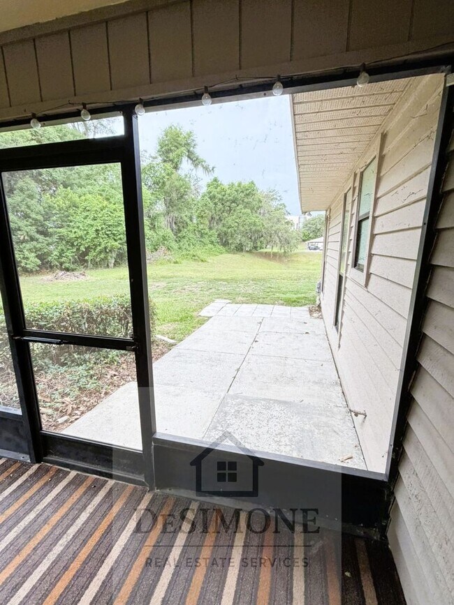 Building Photo - 4530 SW 46th St