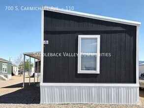 Building Photo - 700 S Carmichael Ave