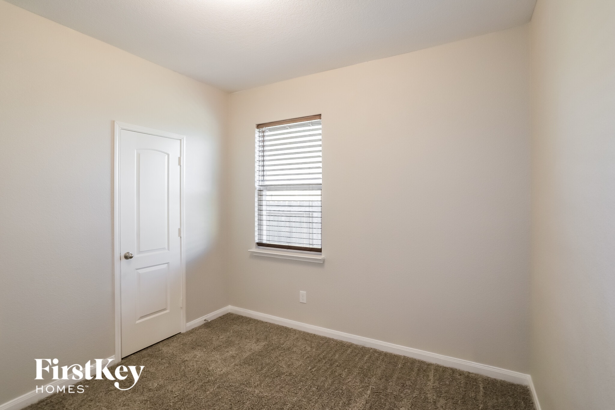 Building Photo - 2205 Old Harbor Way