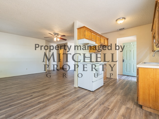 Building Photo - Welcome to 2311 88th! This home is cozy wi...