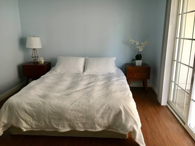 Bedroom - 4435 E Ocean Blvd
