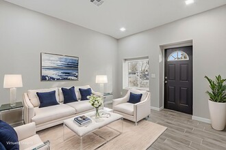 Building Photo - 9207 Santa Rosalia Ct