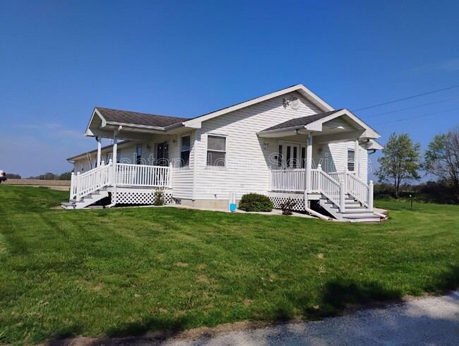 Building Photo - 2348 N 1200th Ave