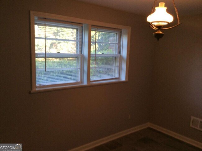 Building Photo - 209 Decatur Rd