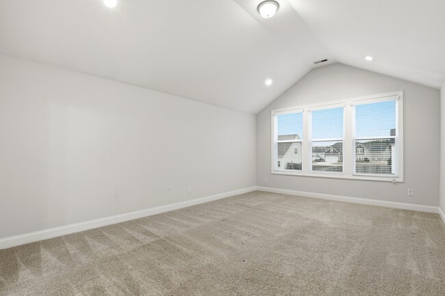 Building Photo - 107 Salmon Ln