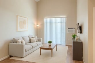 Building Photo - Dakota Ridge