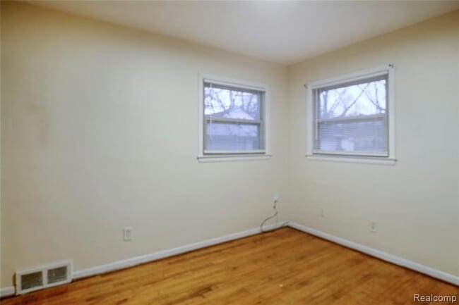 Building Photo - 24101 Westhampton St