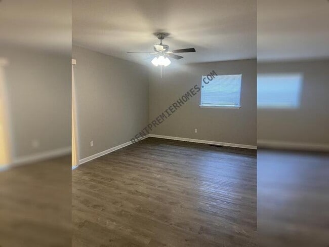 Building Photo - 4406 NW 54th St