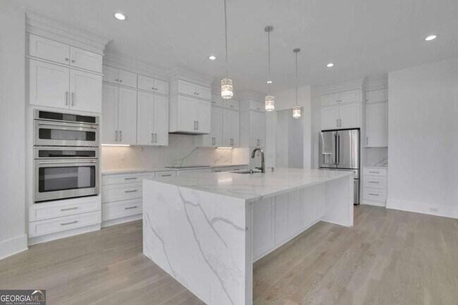 Building Photo - 2964 Old Peachtree Rd NE