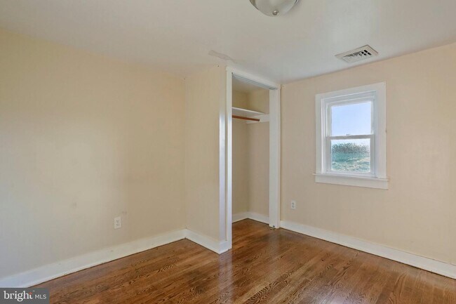 Building Photo - 178 Stephenson Rd