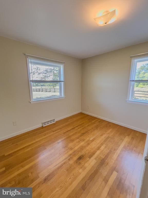 Building Photo - 6470 Rose Hill Dr