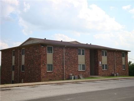 Primary Photo - Hickory Hills Manor