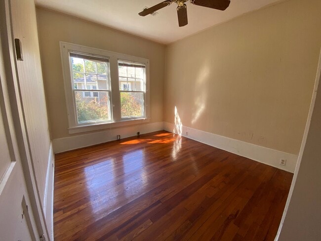 Building Photo - 3 Bedrooms, 1 Bathroom - West Rome House