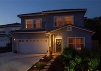 Building Photo - Large 4 bedroom home