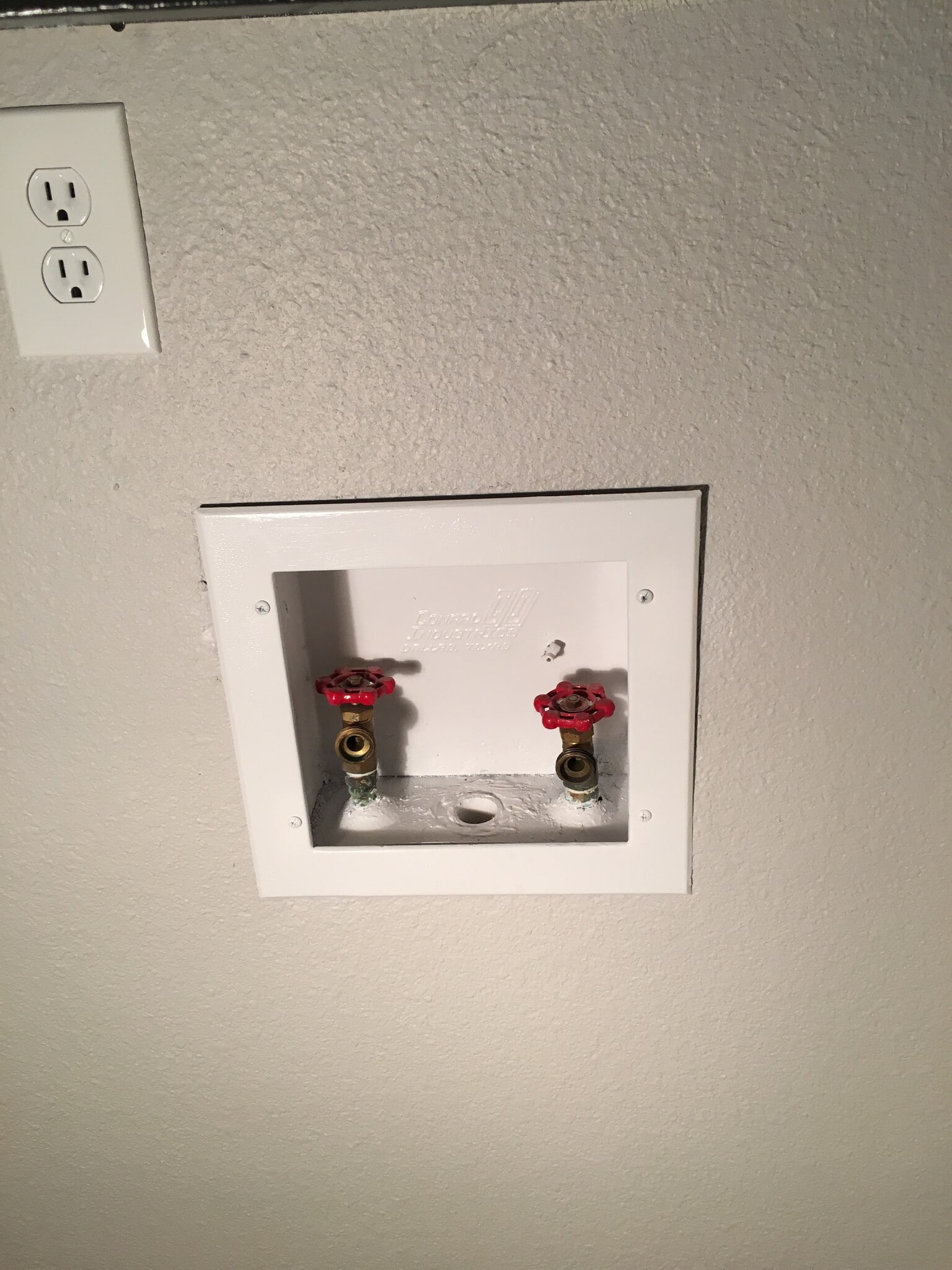 Washer/Dryer hookups - 2400 Dijon Dr
