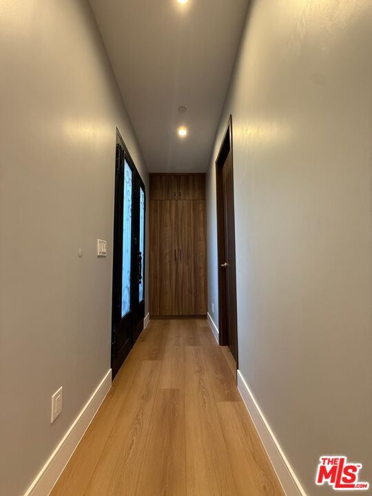 Building Photo - 6530 Varna Ave