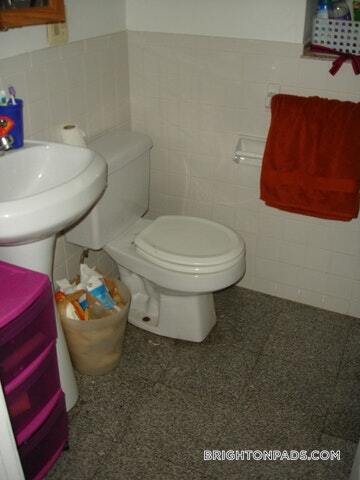 Building Photo - 11 Cummings Rd