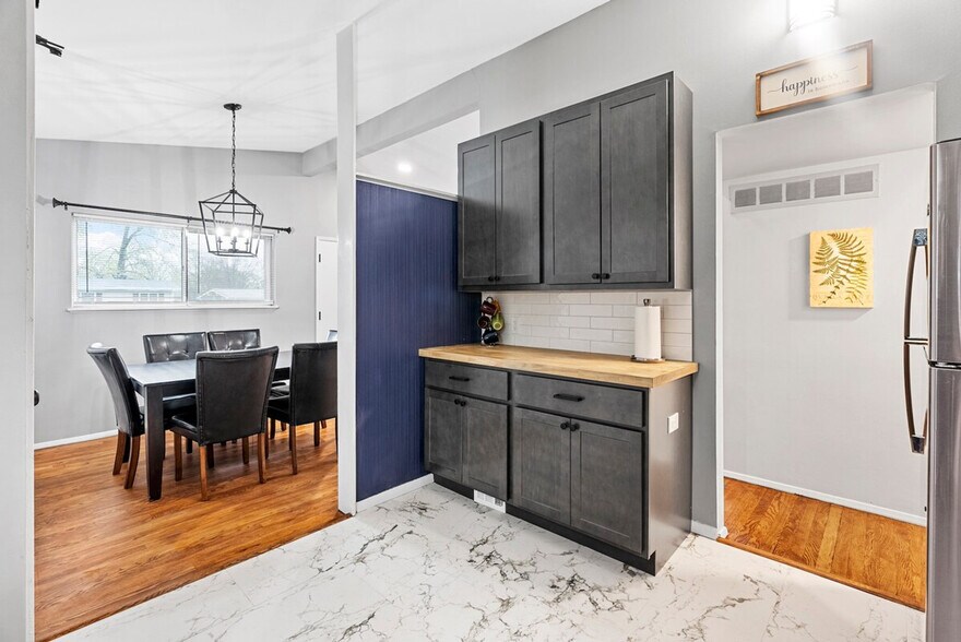 Building Photo - 2310 Dove Dr