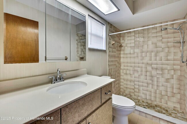 Building Photo - 3296 Dolin Ave