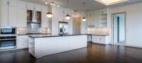 Building Photo - 2323 N Akard St