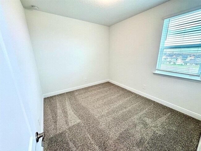 Building Photo - 5014 Railroad Vine Aly