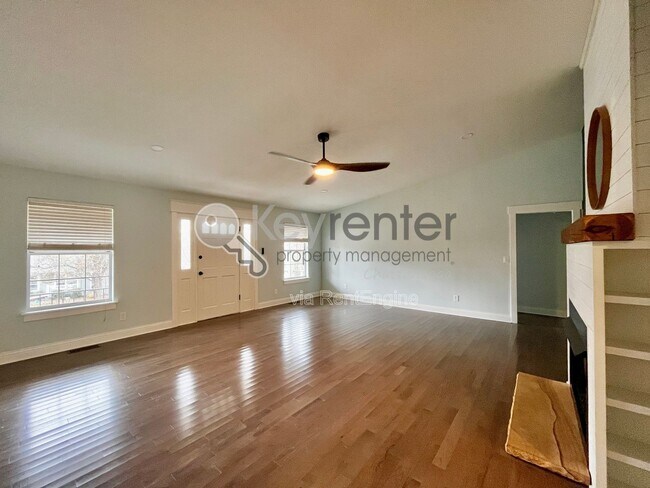Building Photo - 6011 Barkley Creek Dr