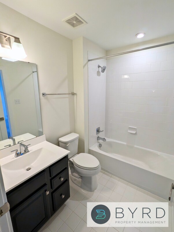 Building Photo - 15700 Cambria Cove Blvd