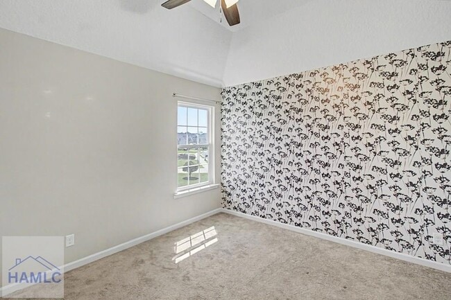 Building Photo - 976 Oak Crest Dr